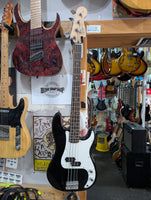 Squier by Fender - P-Bass