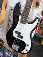 Squier by Fender - P-Bass