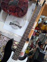 Squier by Fender - P-Bass