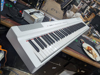 YAMAHA - P-125