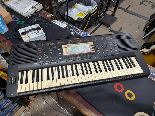Yamaha - PSR-730