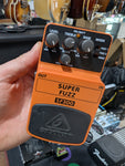 Behringer - SF300 Super Fuzz
