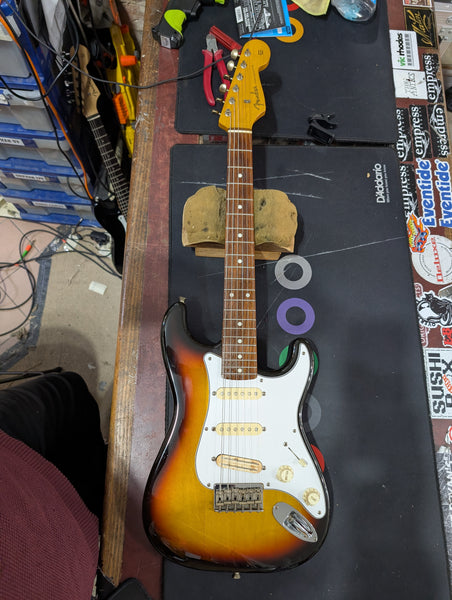 Fender - ST62-SS Mini Stratocaster