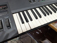 YAMAHA - SY-99