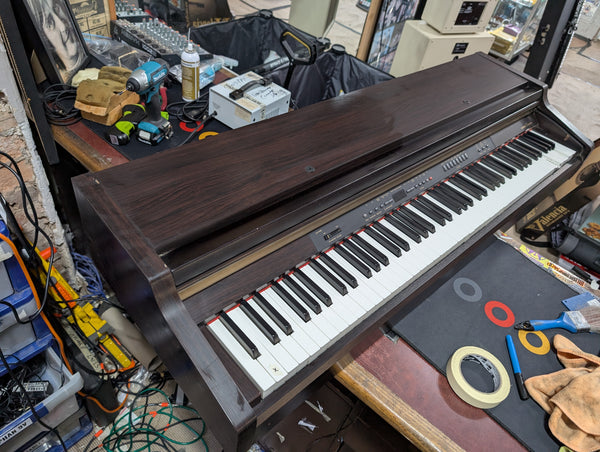 YAMAHA - CLP-930 Clavinova