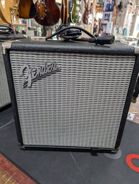 Fender - Rumble 15