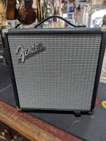 Fender - Rumble 15