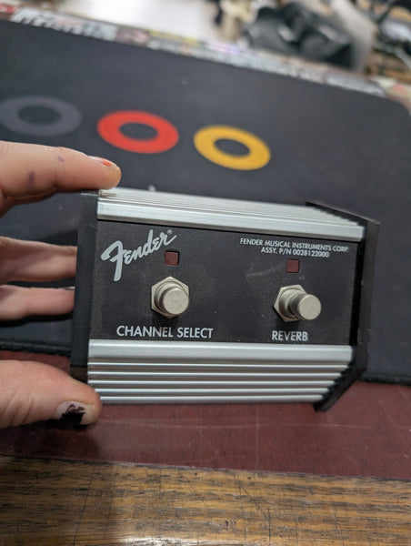 Fender - 2 button foot switch
