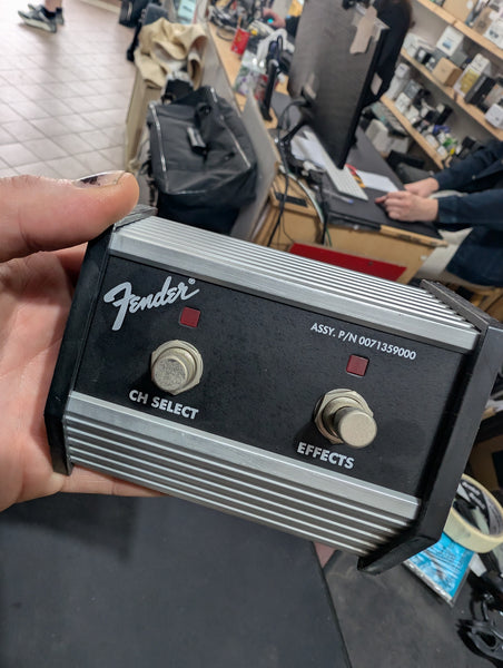 Fender - 2 button foot switch