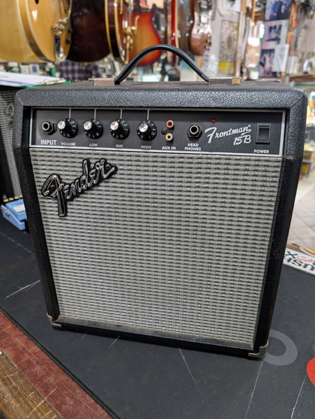 Fender - Frontman 15B