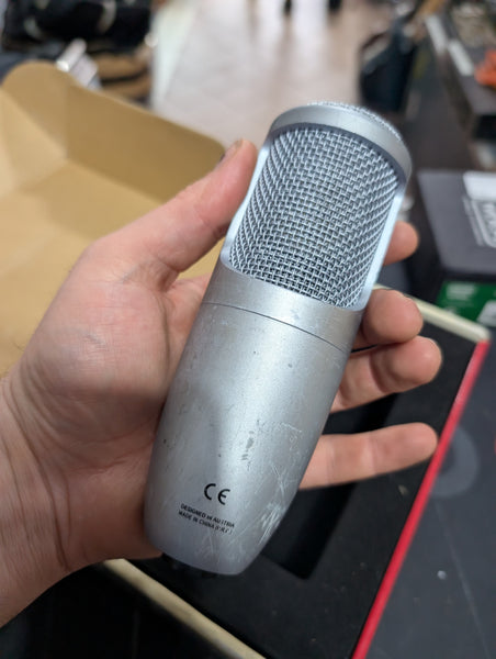 AKG - Perception 100