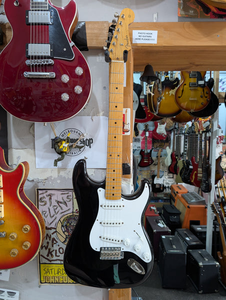 Fender - Stratocaster ST-57